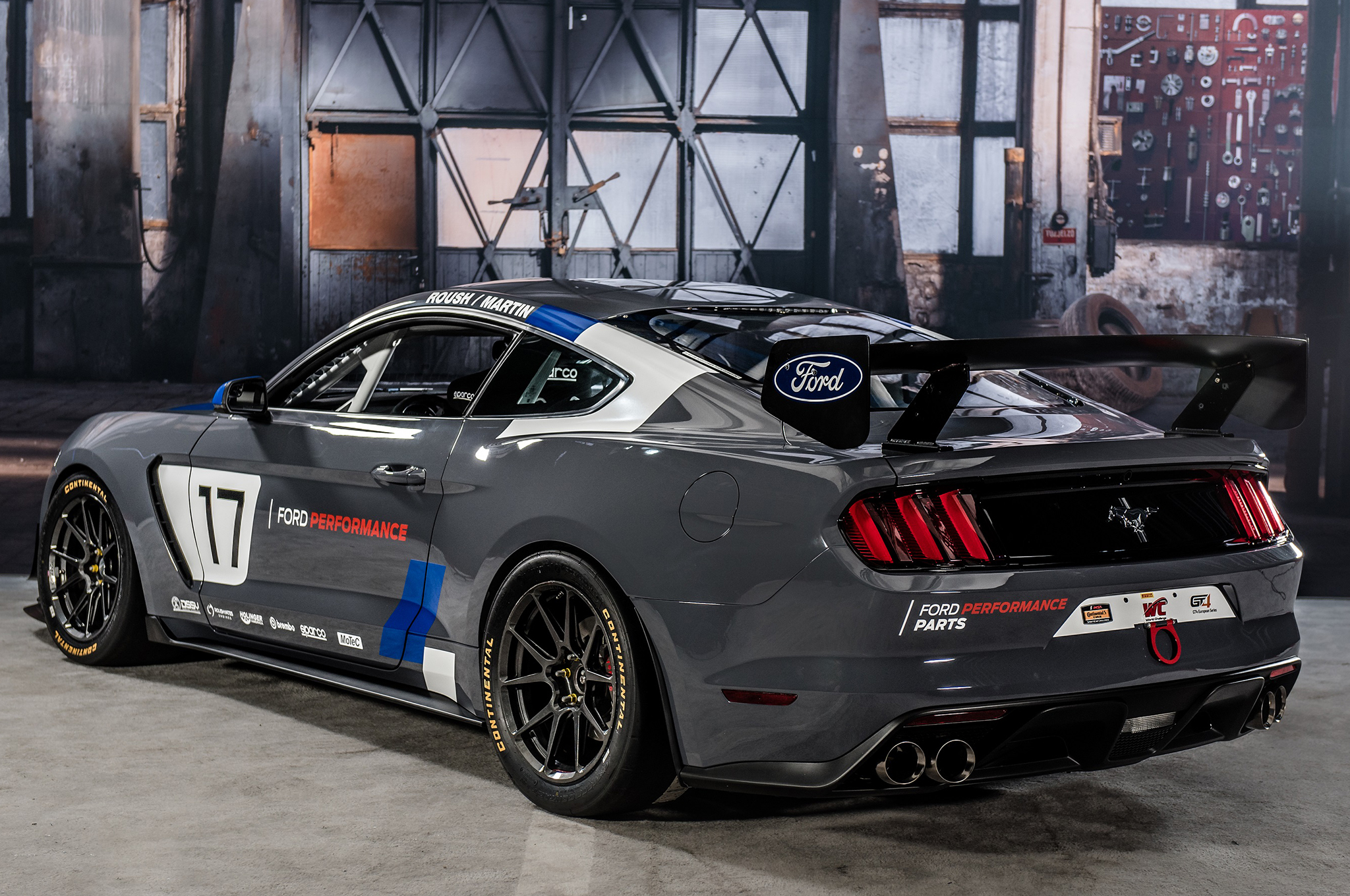 Ford Mustang GT4 Racer se presenta en SEMA Motor Trend en Español