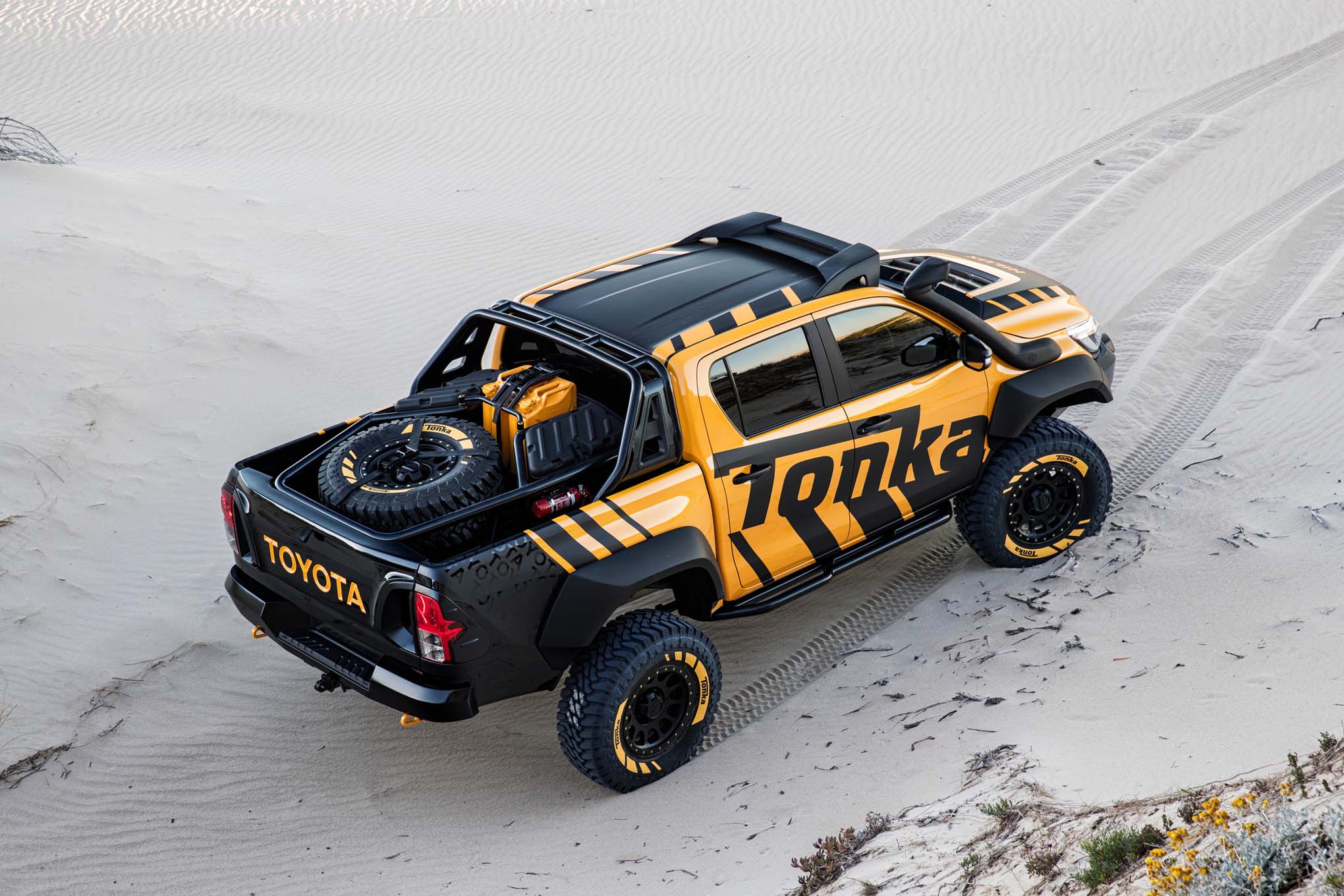 Toyota Hilux Concept Est U00e1 Lista Para Jugar En La Arena