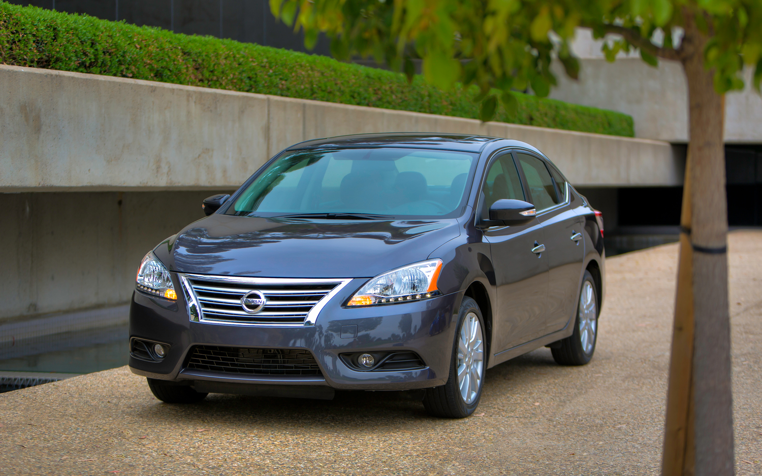 Primer Vistazo: Nissan Sentra 2013 - Autos Terra Motor Trend Primer Vistazo: Nissan Sentra 2013 - Autos Terra Motor Trend