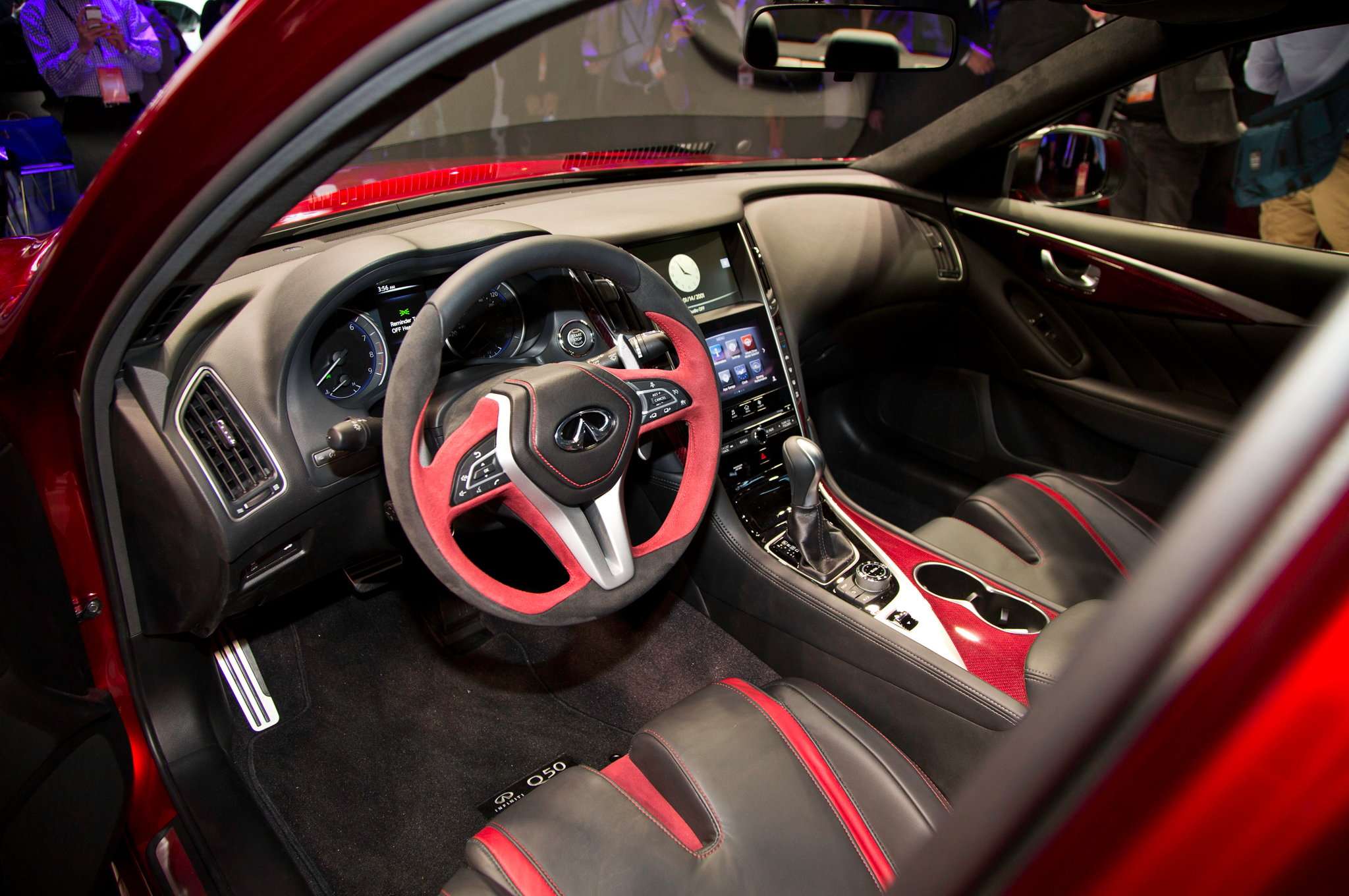 InfinitiQ50EauRougeConceptinterior Motor Trend en Español