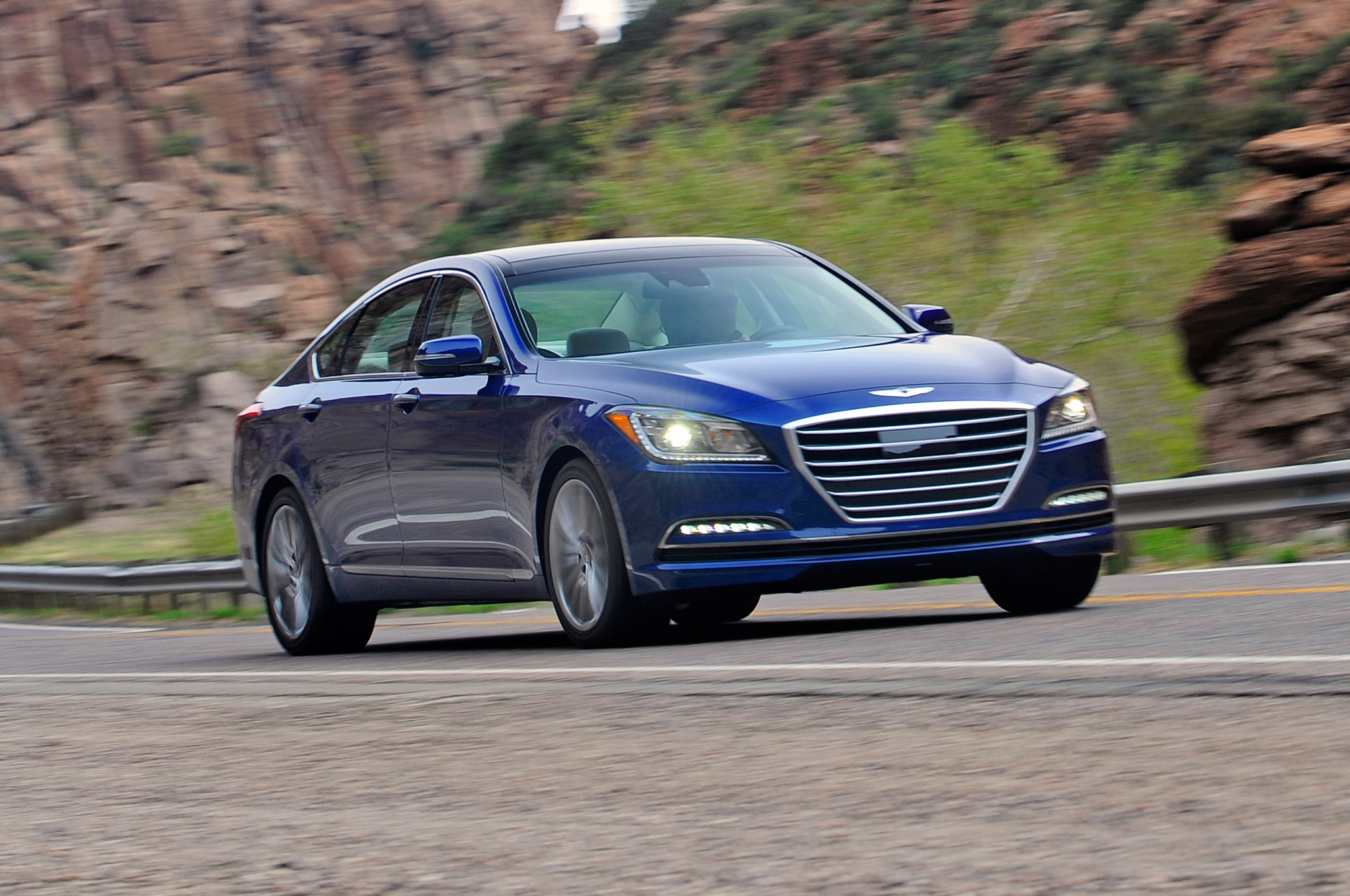 Hyundai genesis 2015
