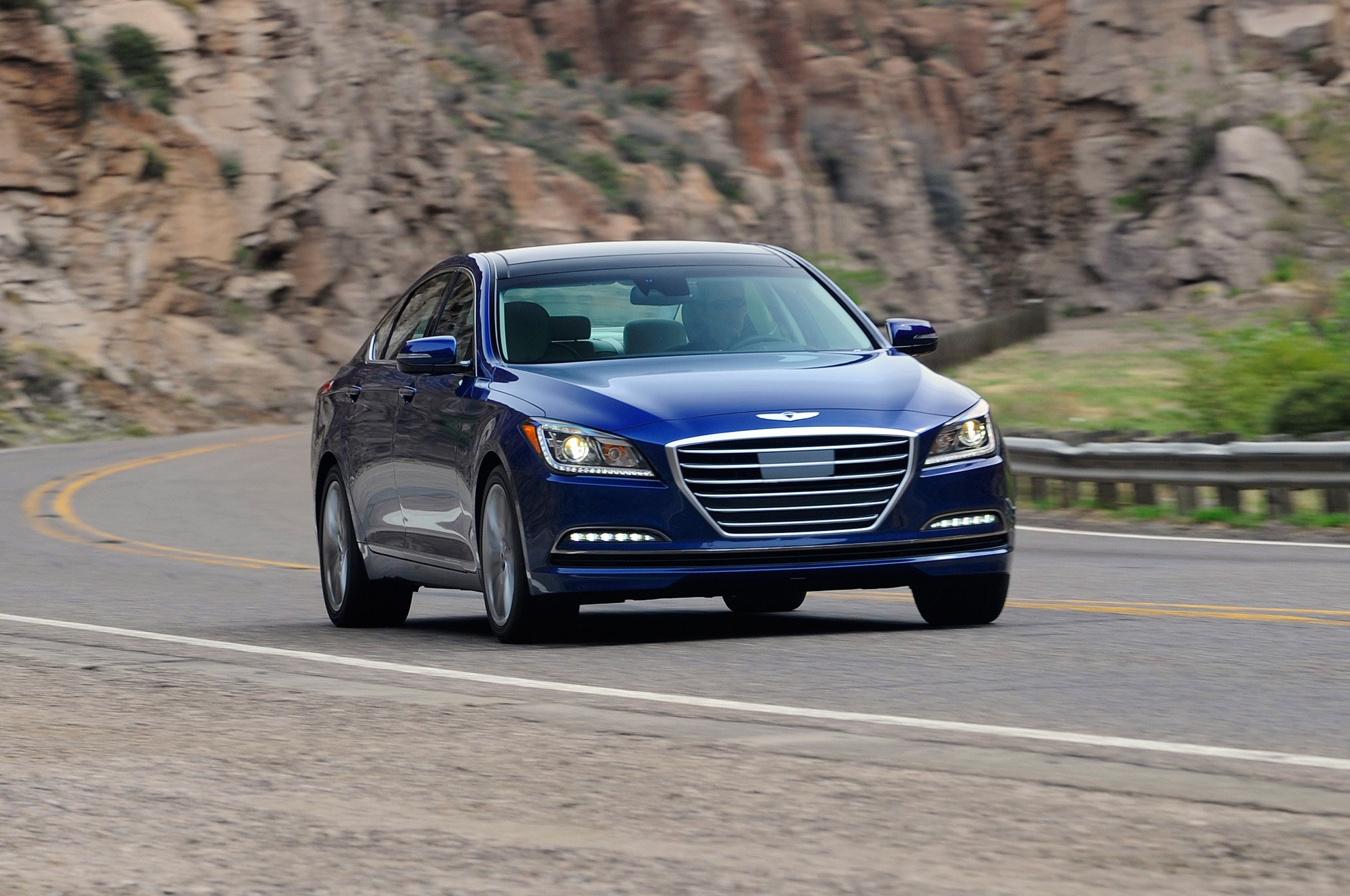 Hyundai genesis 2015