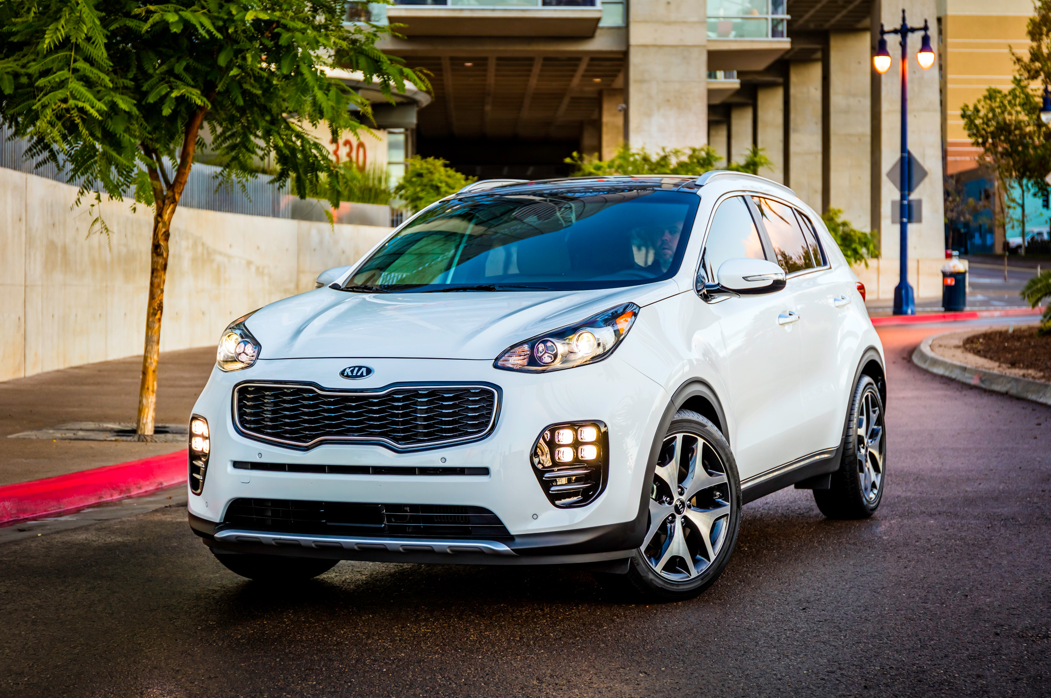 2017 Kia Sportage Sx Turbo Front Three Quarter 03 Motor Trend En 29 Junio 2016 Wpengine