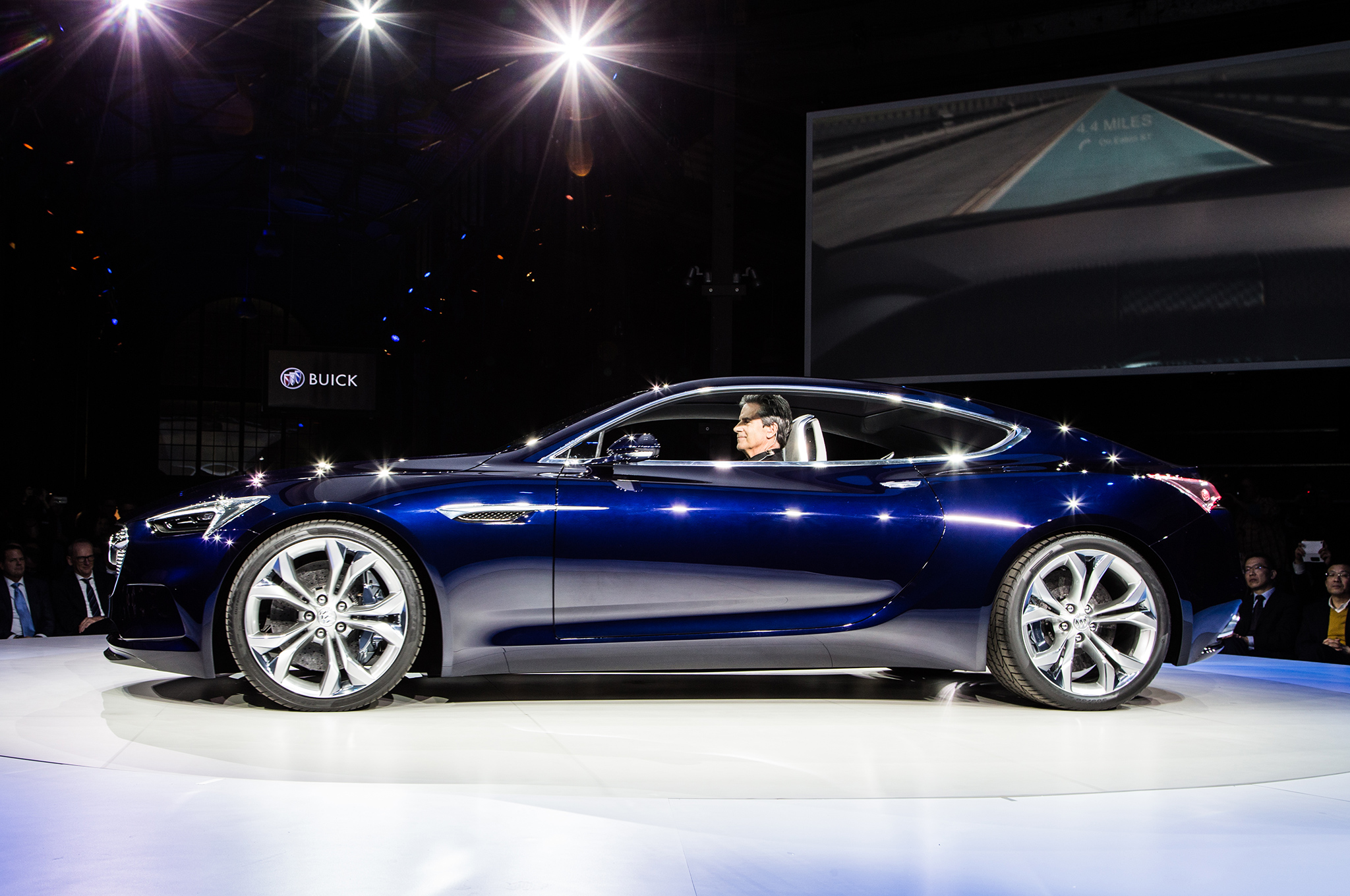 Buick Avista Concept es presentado en Detroit