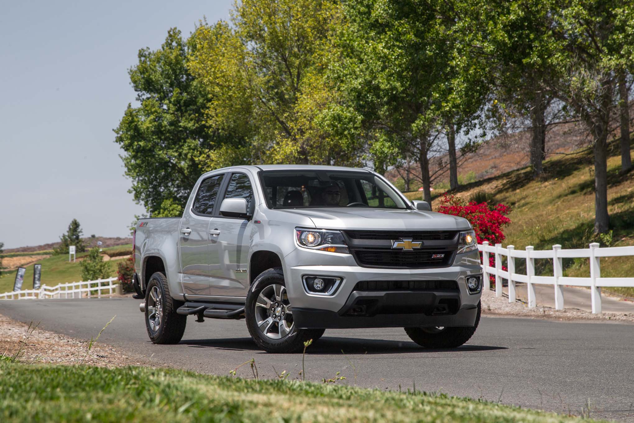 2016 Chevrolet Colorado Z71 Duramax Front Three Quarter 05 Motor 2016 Chevrolet Colorado Z71 Duramax Front Three Quarter 05