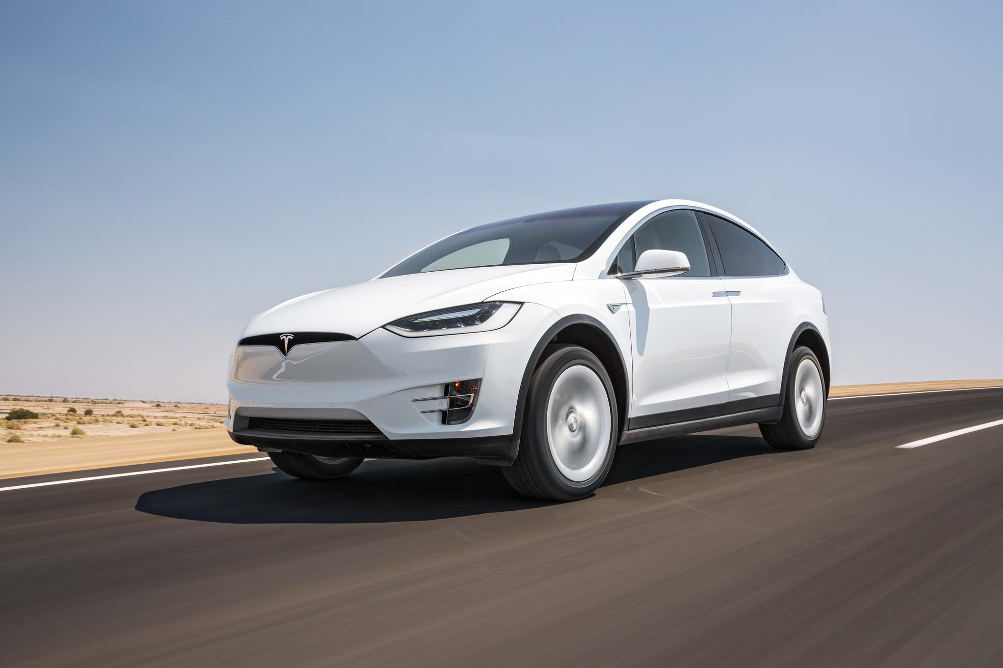 Tesla Model X 75D 2016 Primera Prueba Motor Trend en Español