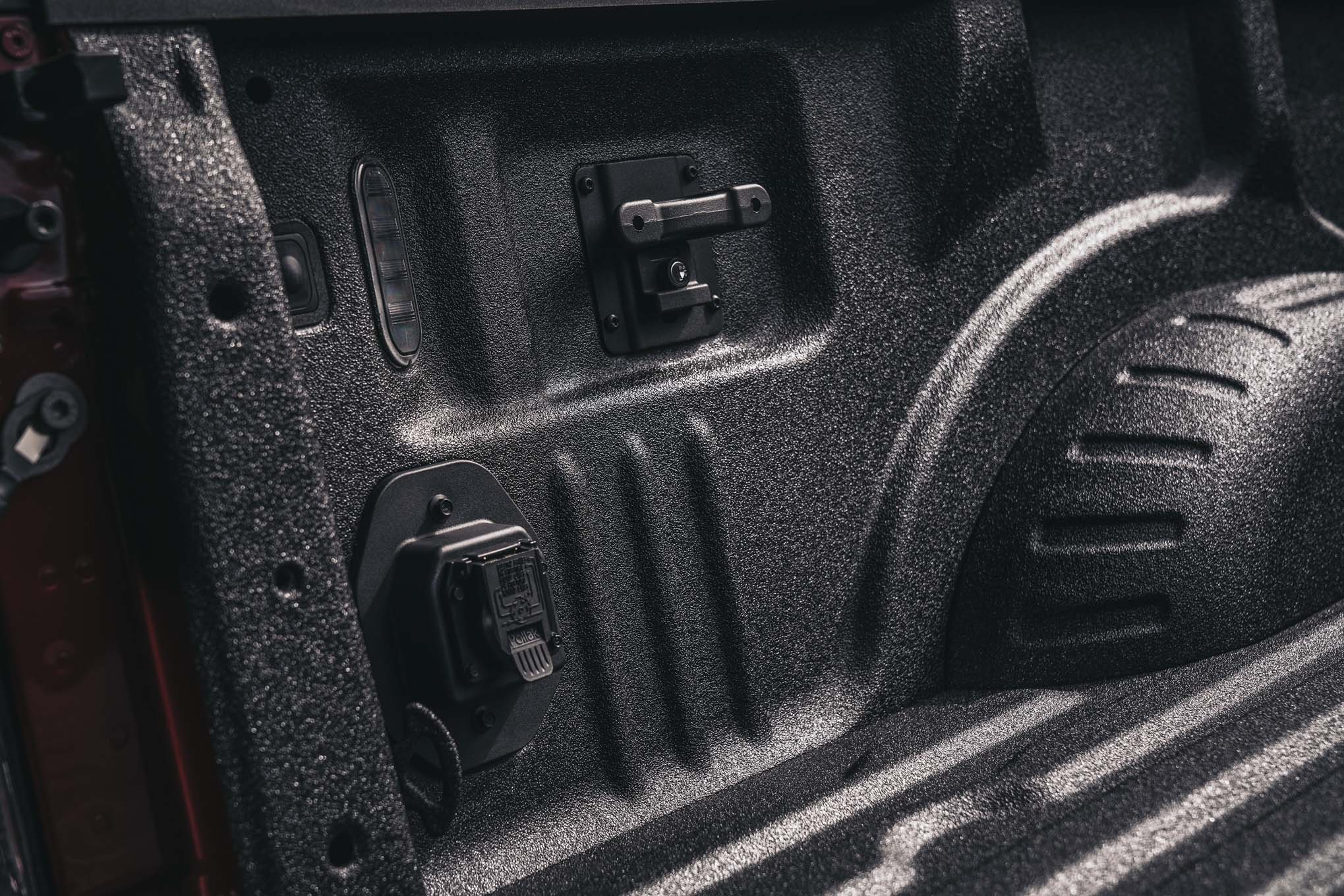 2017 Ford F 250 Lariat 4x4 truck bed hooks Motor Trend en Español