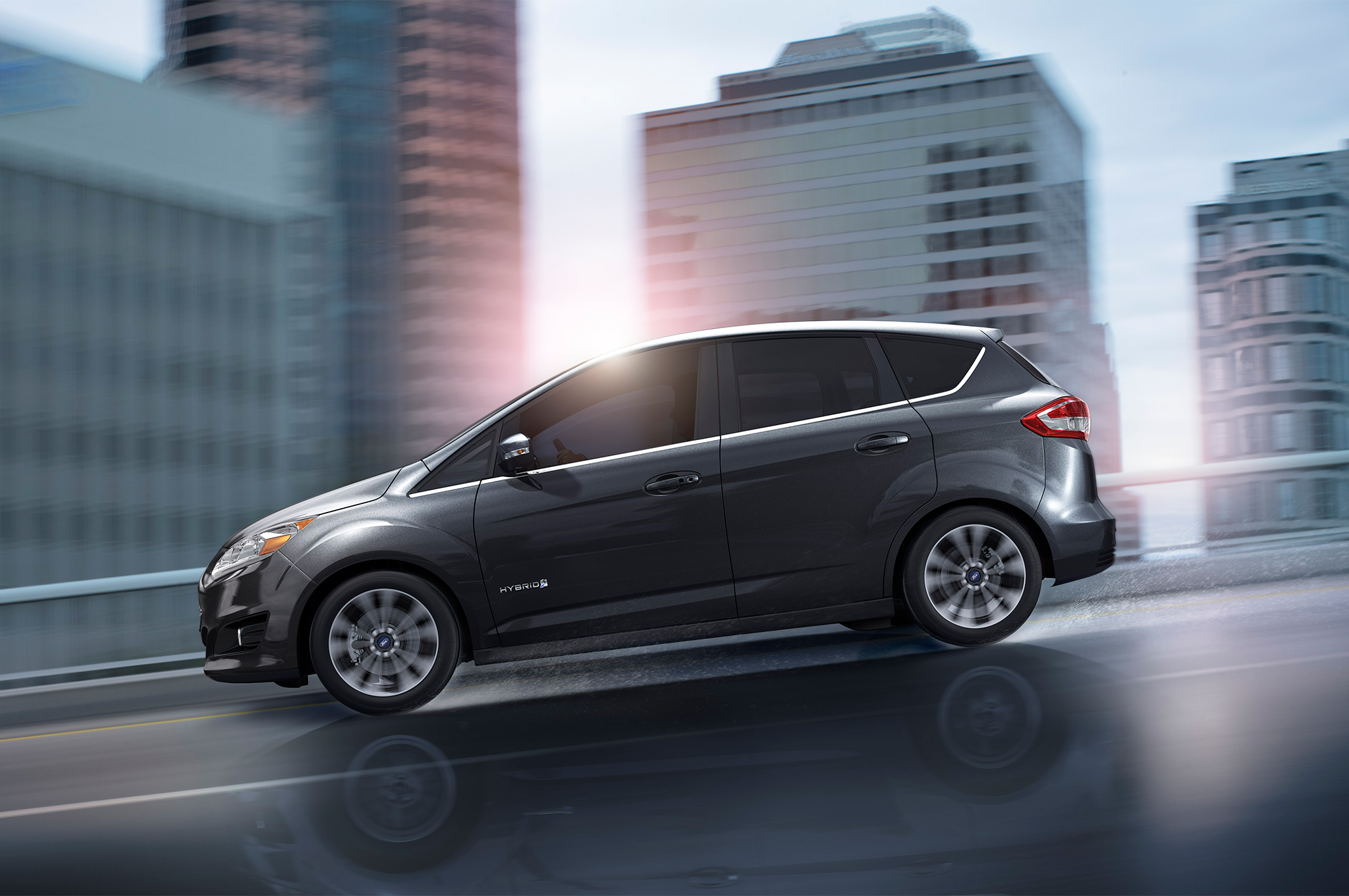 2017 Ford C Max Hybrid Side In Motion Motor Trend En Español 7 Diciembre 2016